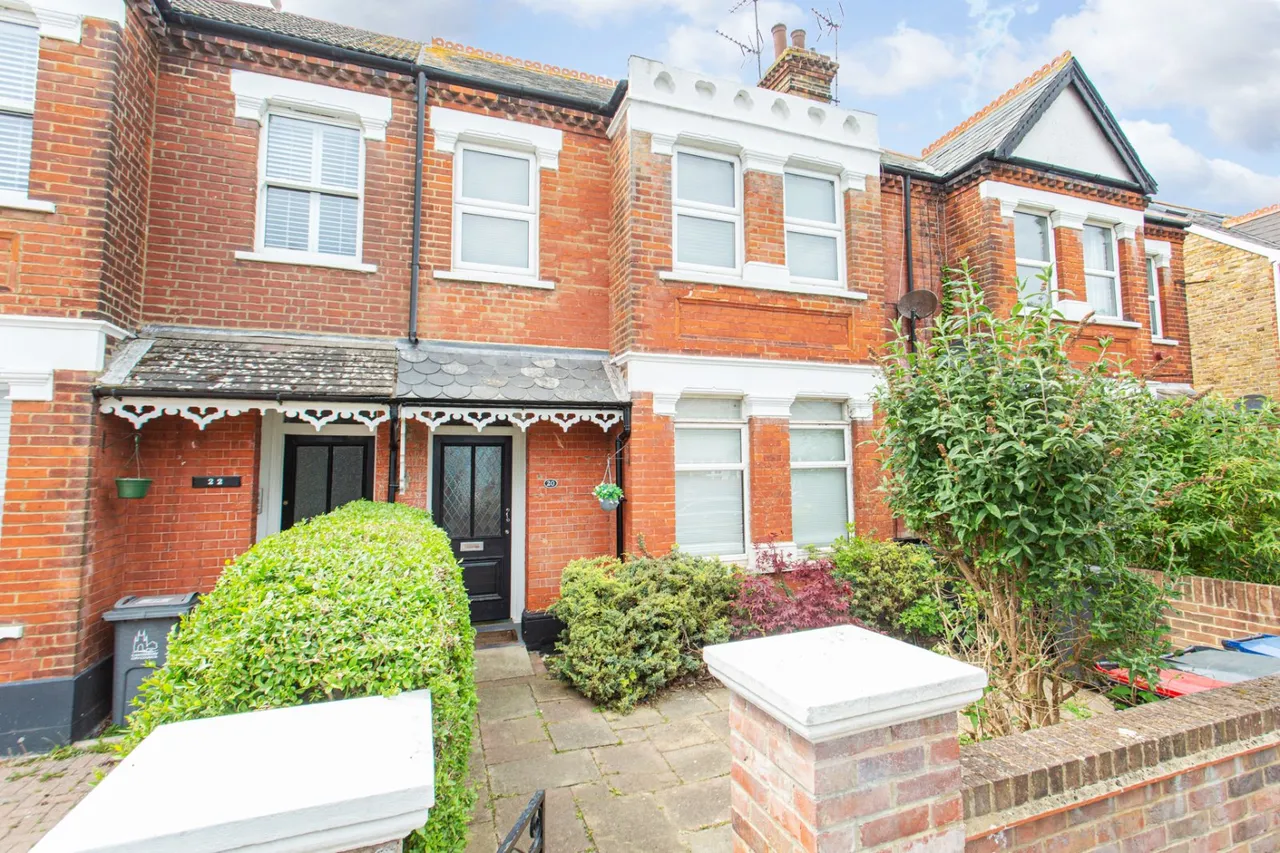 2 bed flat for sale, Wynn Road, Whitstable, CT5