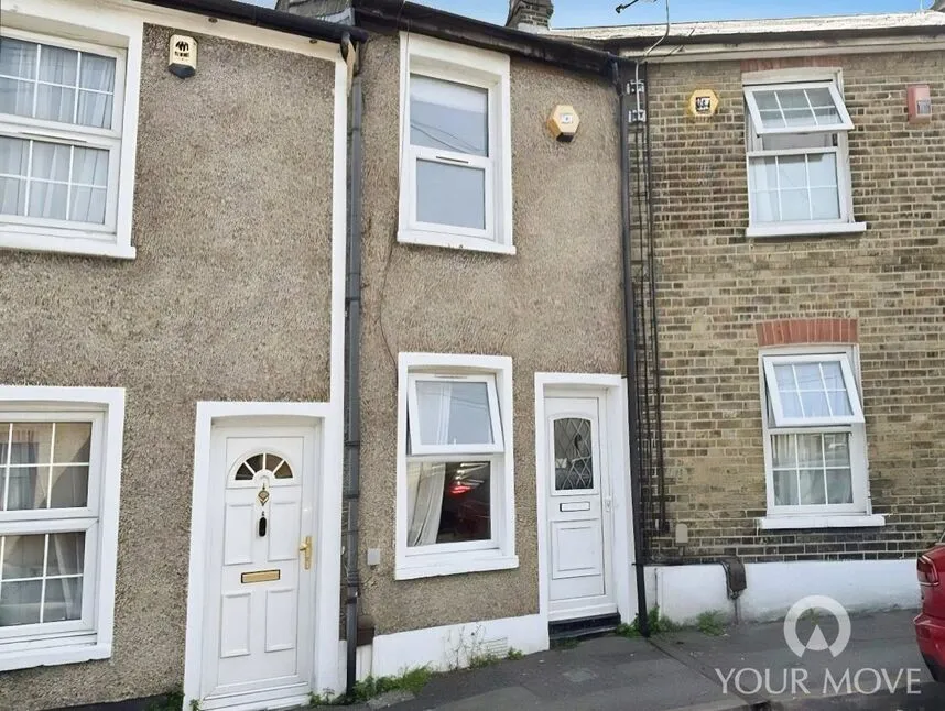 2 bed house to rent — Empress Road, Gravesend, Kent, DA12