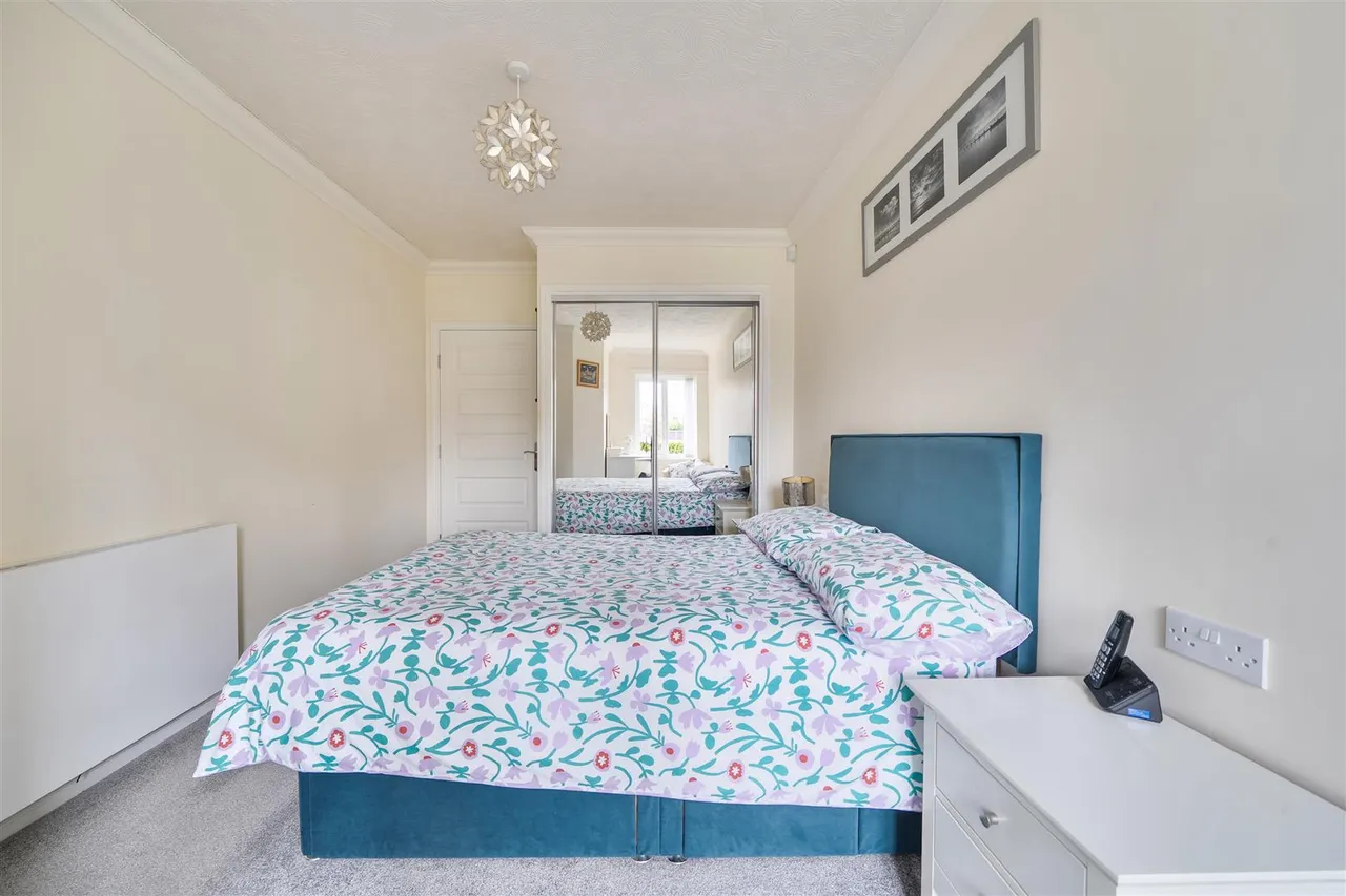 Stuart Road, Highcliffe, BH23, photo 8