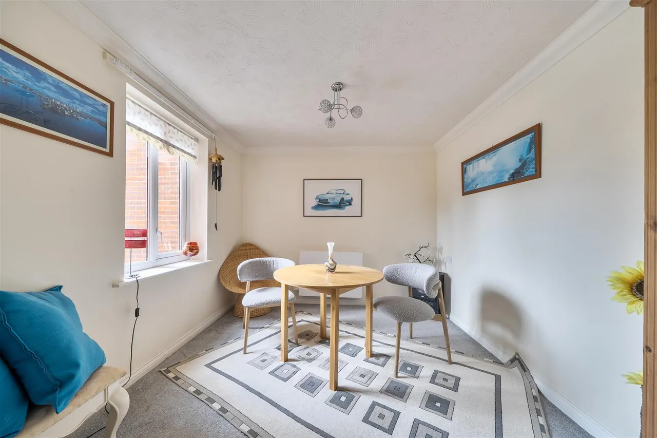 Stuart Road, Highcliffe, BH23, photo 5