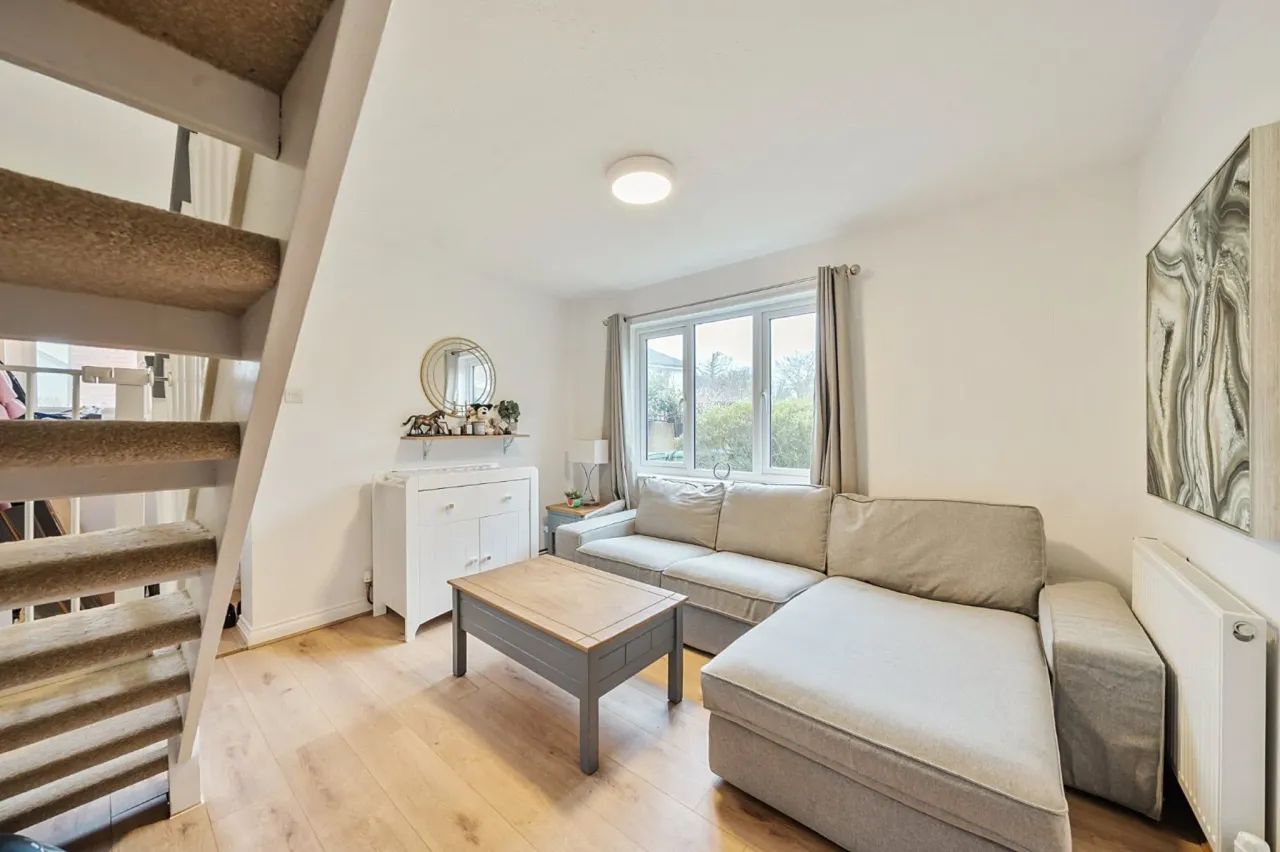 Eyston Drive, Weybridge, Surrey, KT13, photo 6