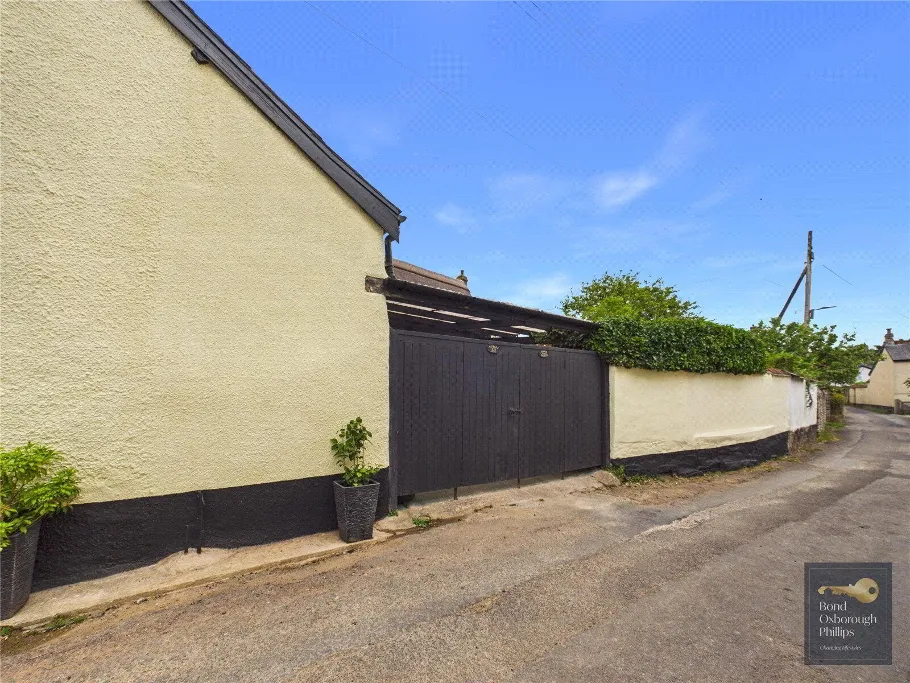 Chapel Street, Dolton, EX19, photo 37