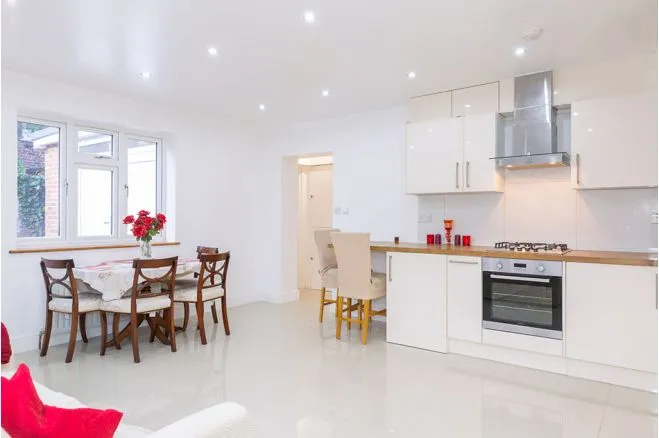 Manor Road North, Thames Ditton, KT7, photo 5