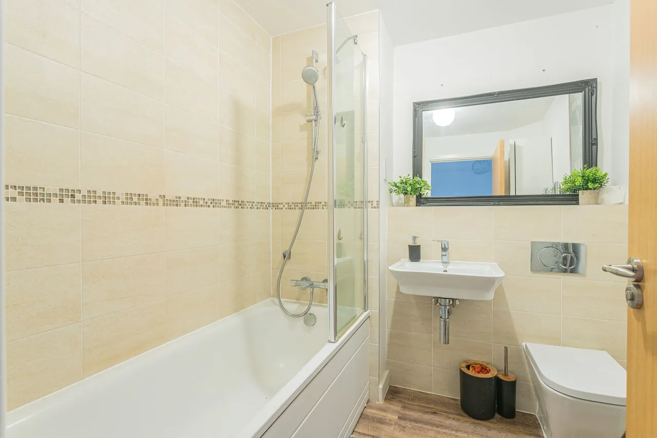 Britannia Mews, Wotton-under-Edge, photo 12