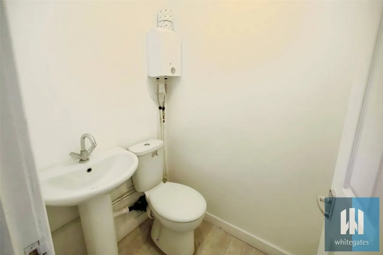 Manchester Road, Linthwaite, HD7, photo 5