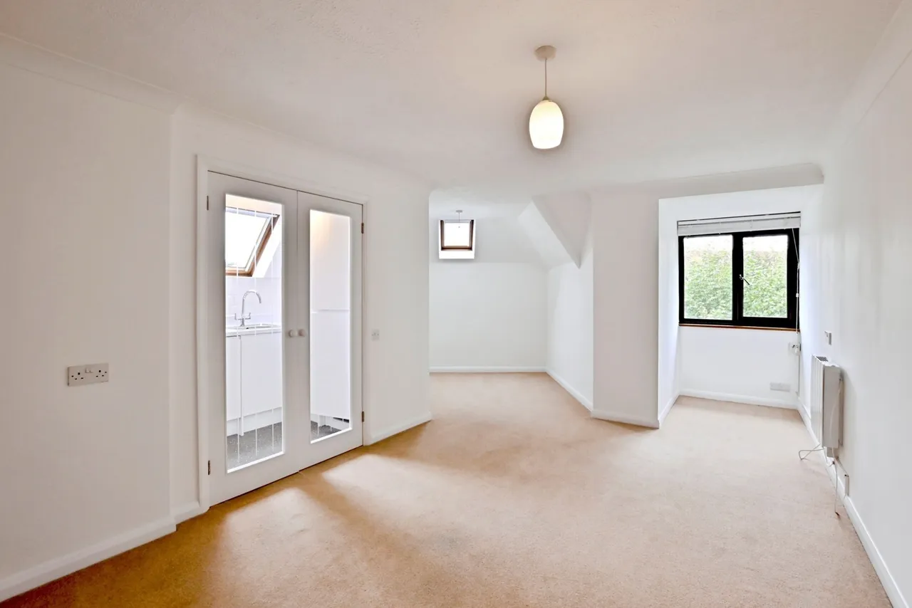 Russell Court, Midhurst, GU29, photo 10