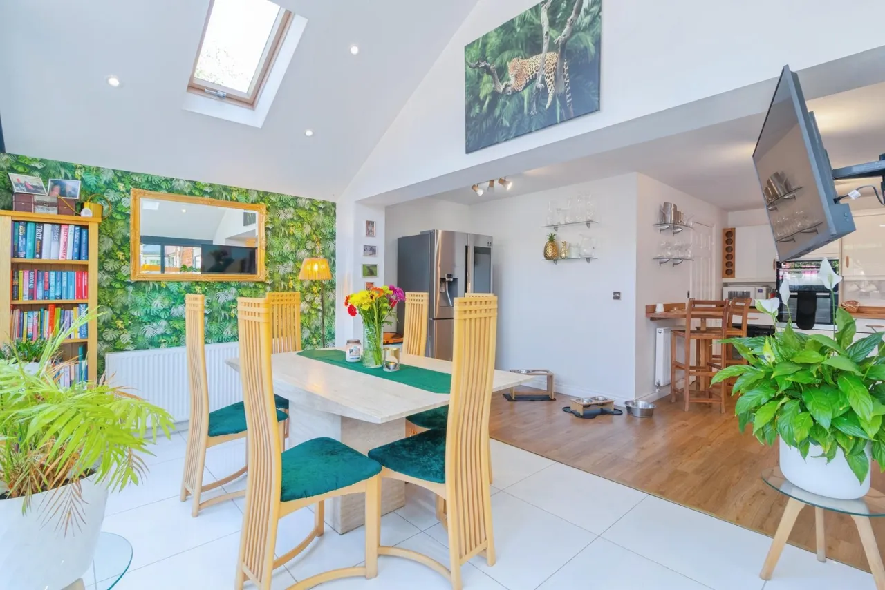 Weir Close, Wigston, LE18, photo 7