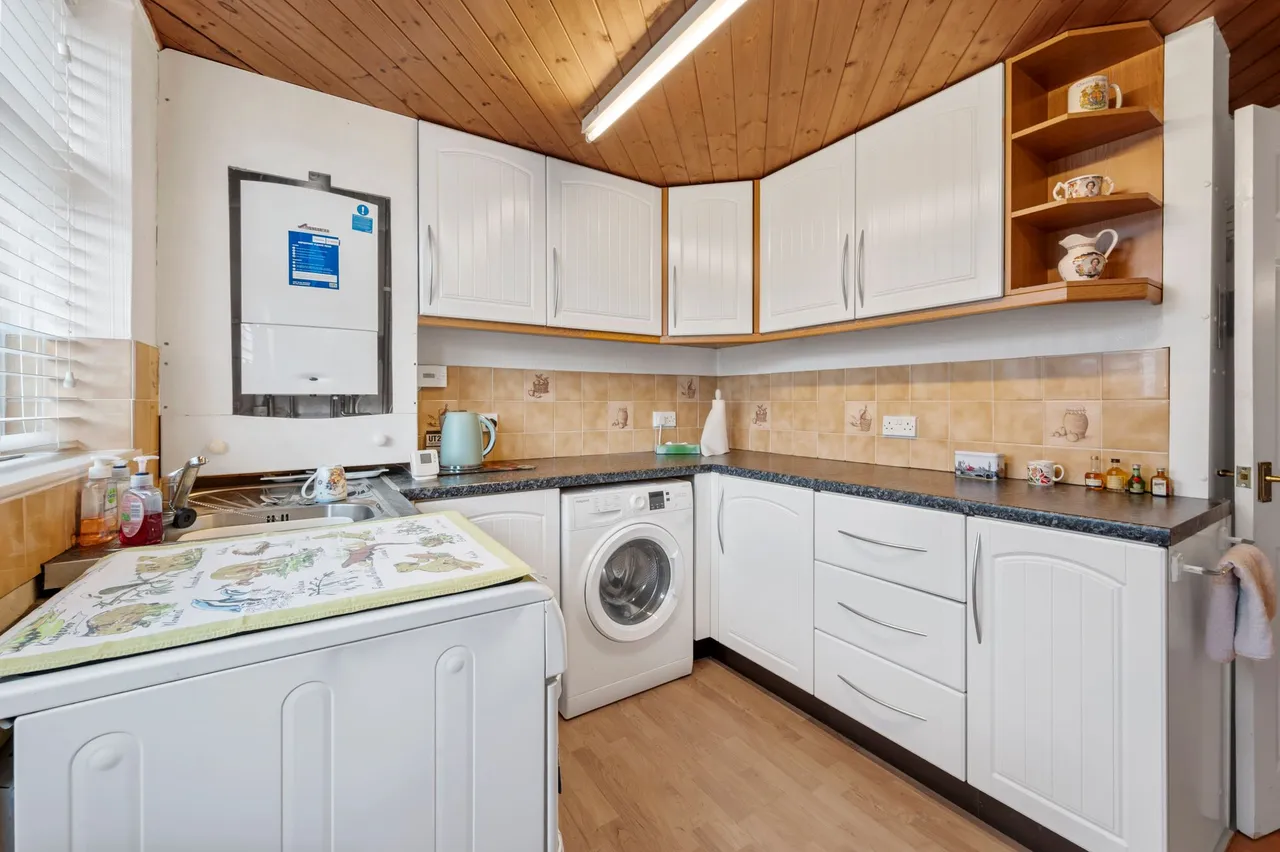 Thorn Road, Paddington, Warrington, Warrington, WA1 3HQ, photo 9