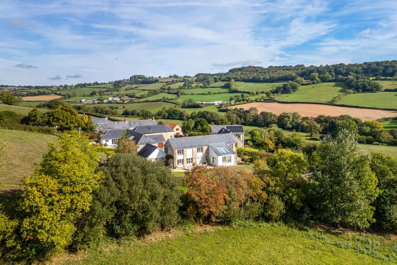 4 bed house for sale, Northleigh, Colyton, EX24