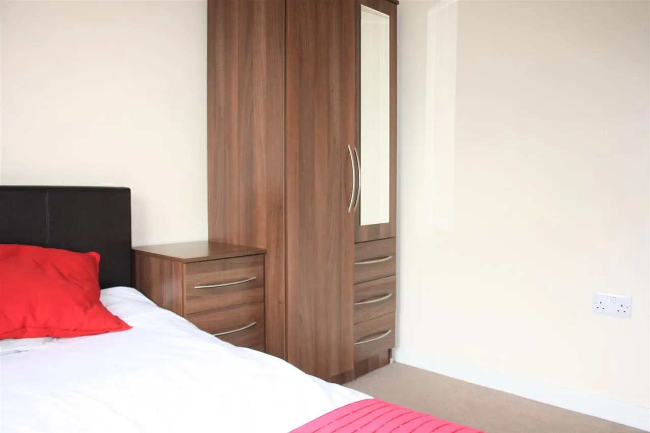 Chertsey Rise, Stevenage, Herts, SG2 9JQ, photo 3