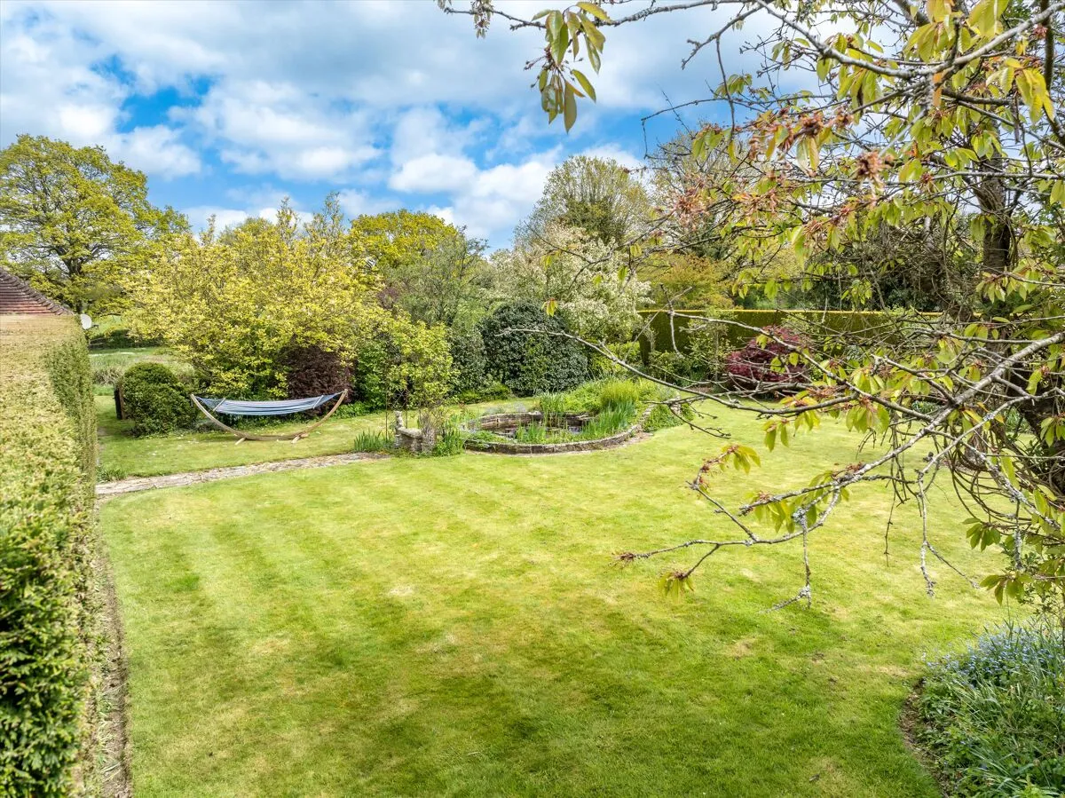 Furzen Lane, Rudgwick, RH12, photo 19