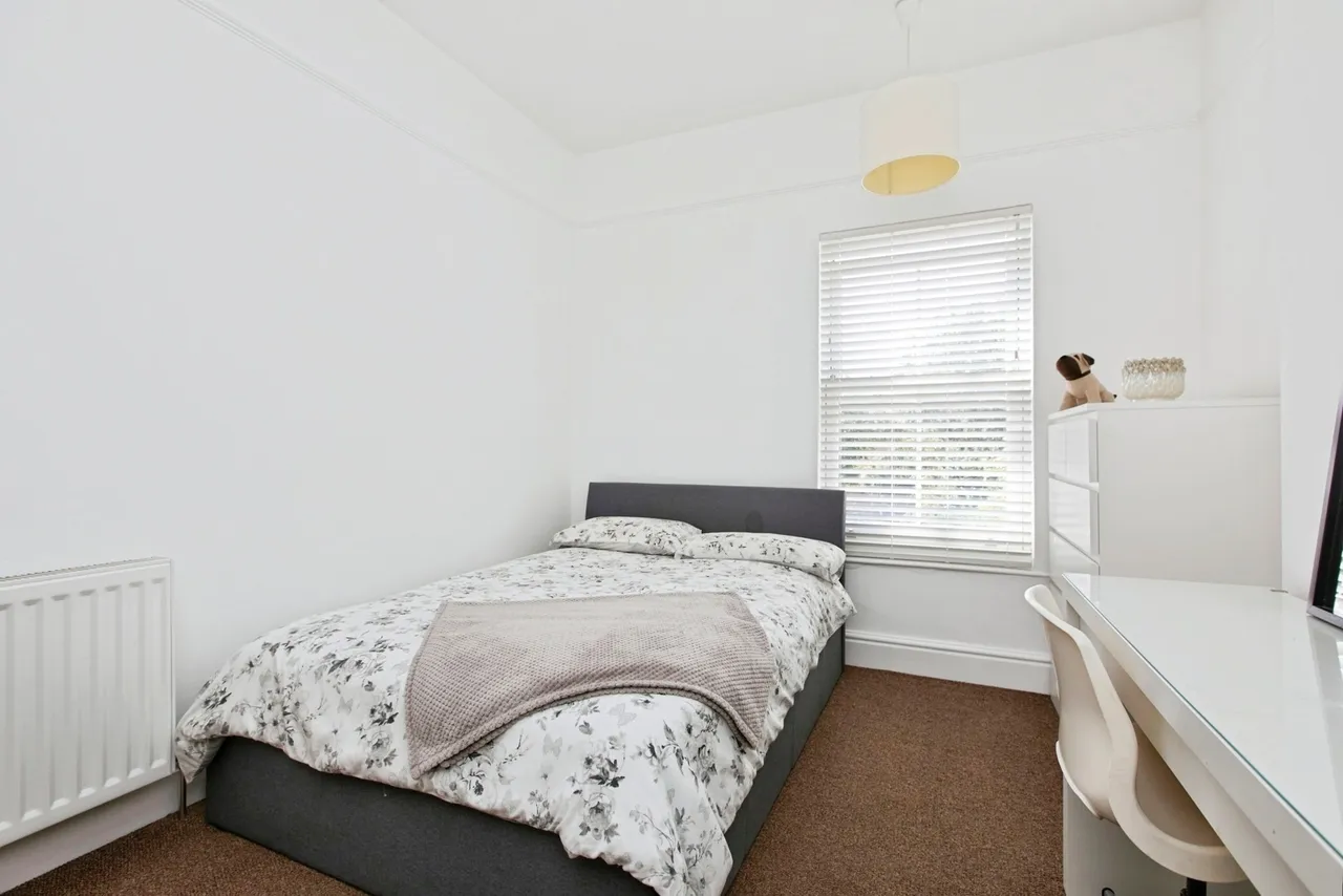 Hawthorne Avenue, Nottingham, NG10, photo 19