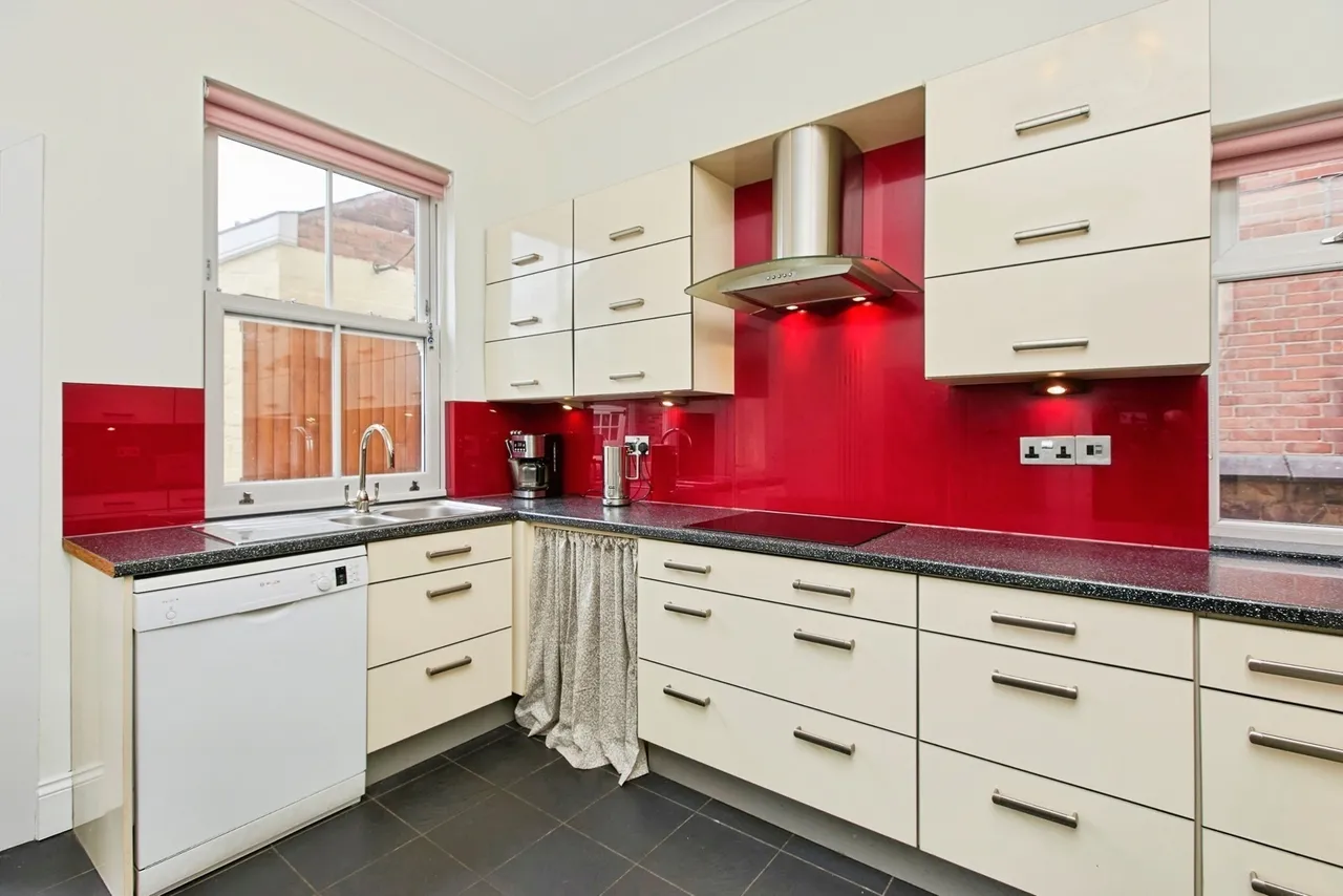 Hawthorne Avenue, Nottingham, NG10, photo 11