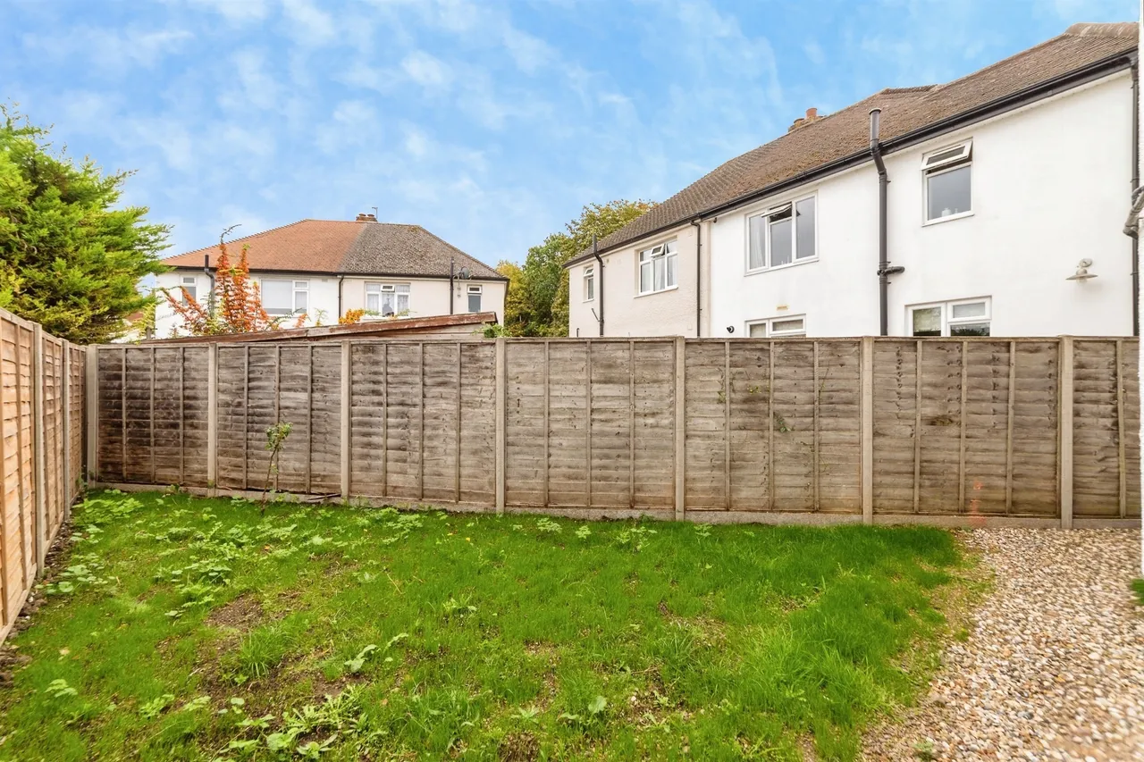 Holroyd Crescent, Baldock, SG7, photo 18
