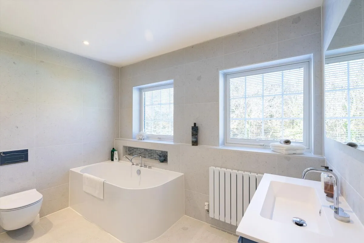 Heathfield, Cobham, KT11, photo 15