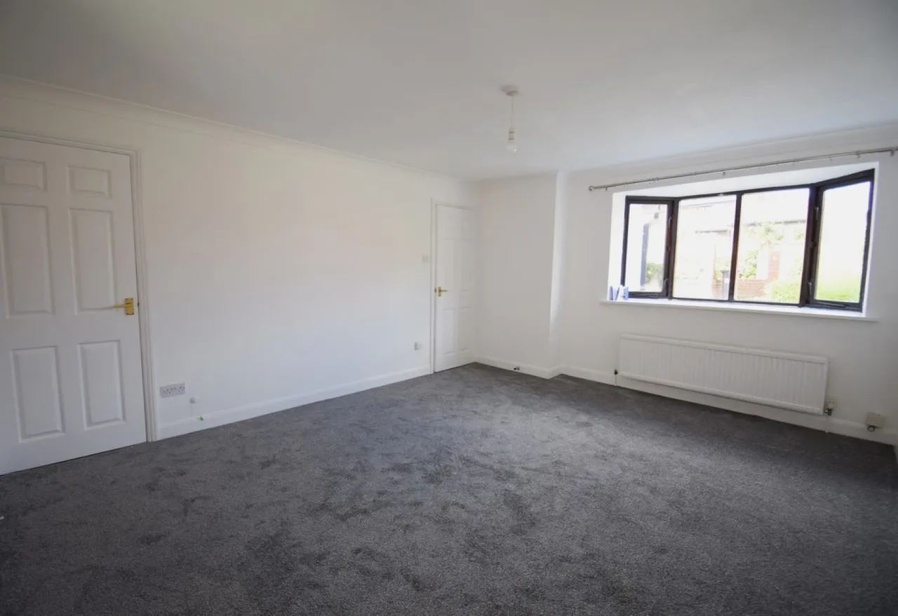 Naylor Avenue, Kempston, MK42, photo 2