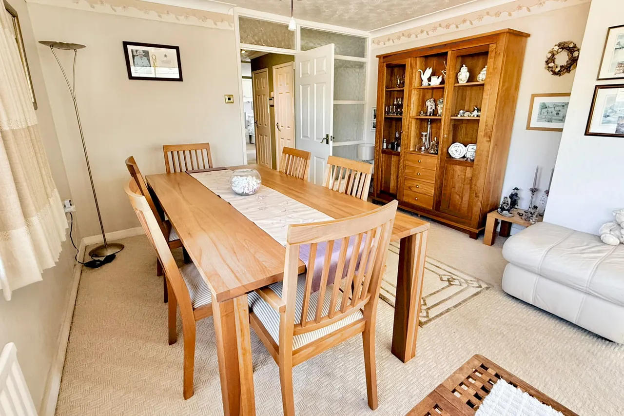 Pine Manor Road, Ashley Heath, BH24, photo 9