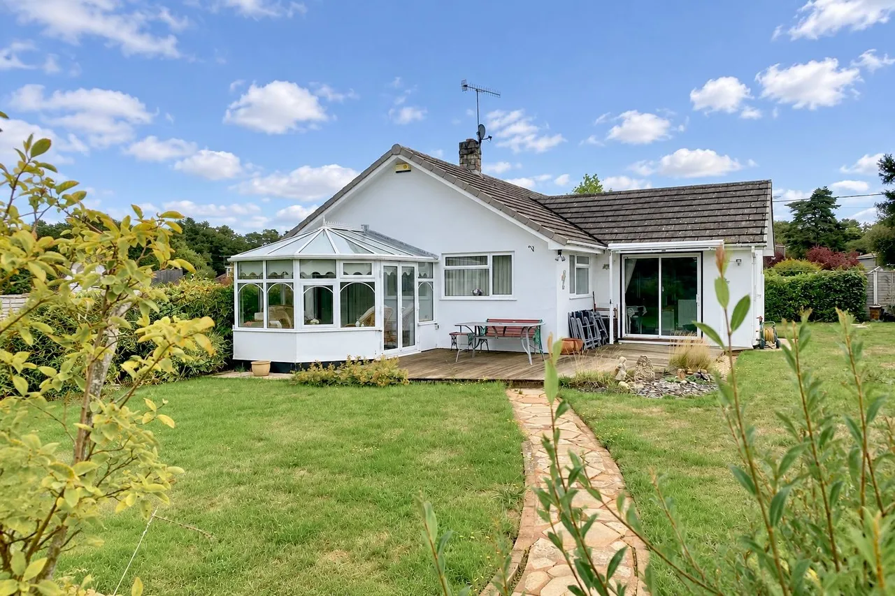 Pine Manor Road, Ashley Heath, BH24, photo 22