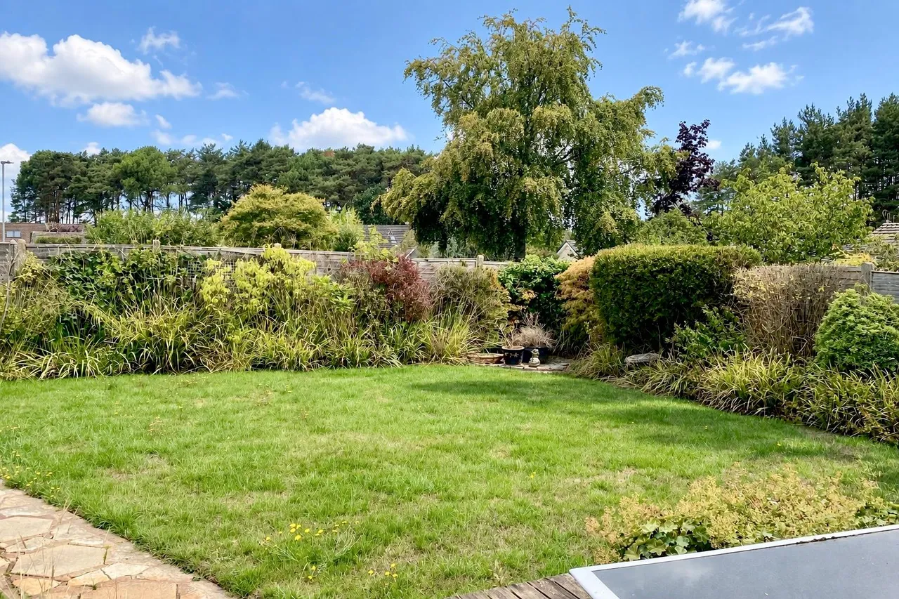 Pine Manor Road, Ashley Heath, BH24, photo 2
