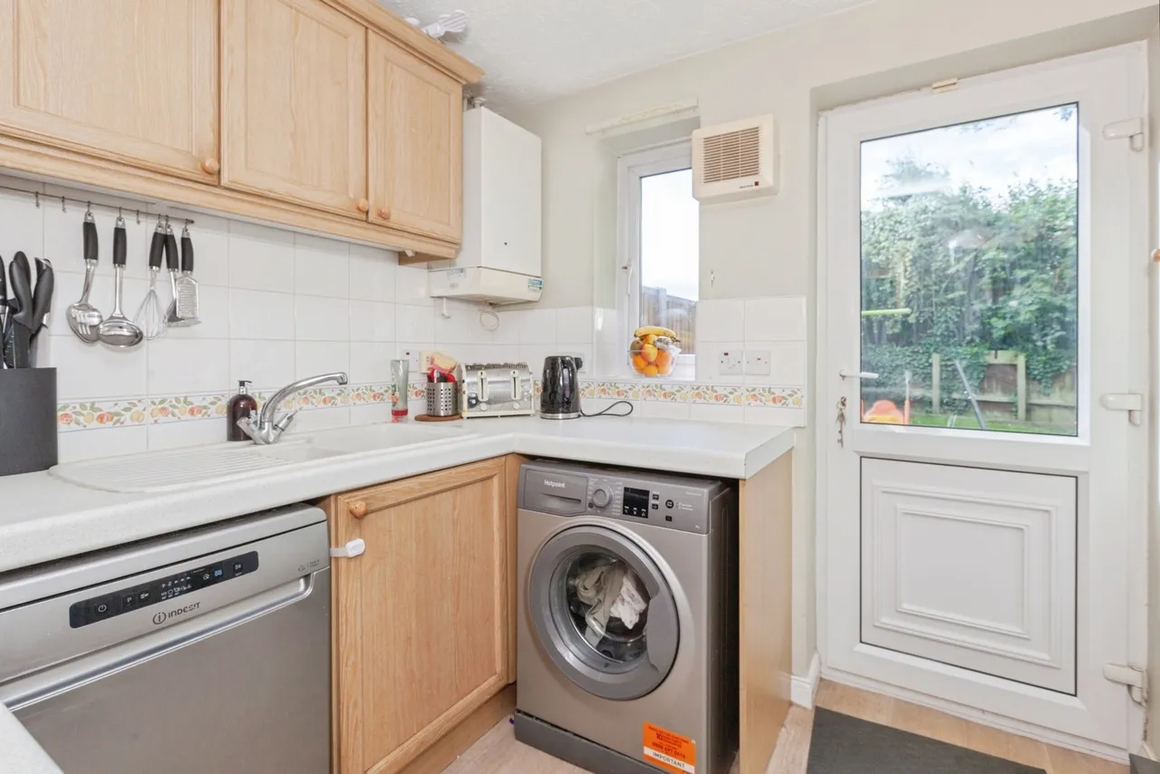 Gale Close, Lutterworth, LE17, photo 9
