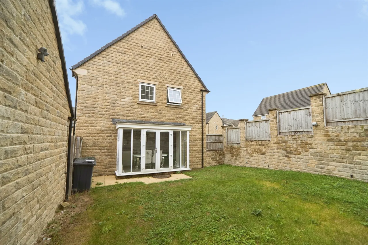 Hewenden Drive, Cullingworth, BD13, photo 20
