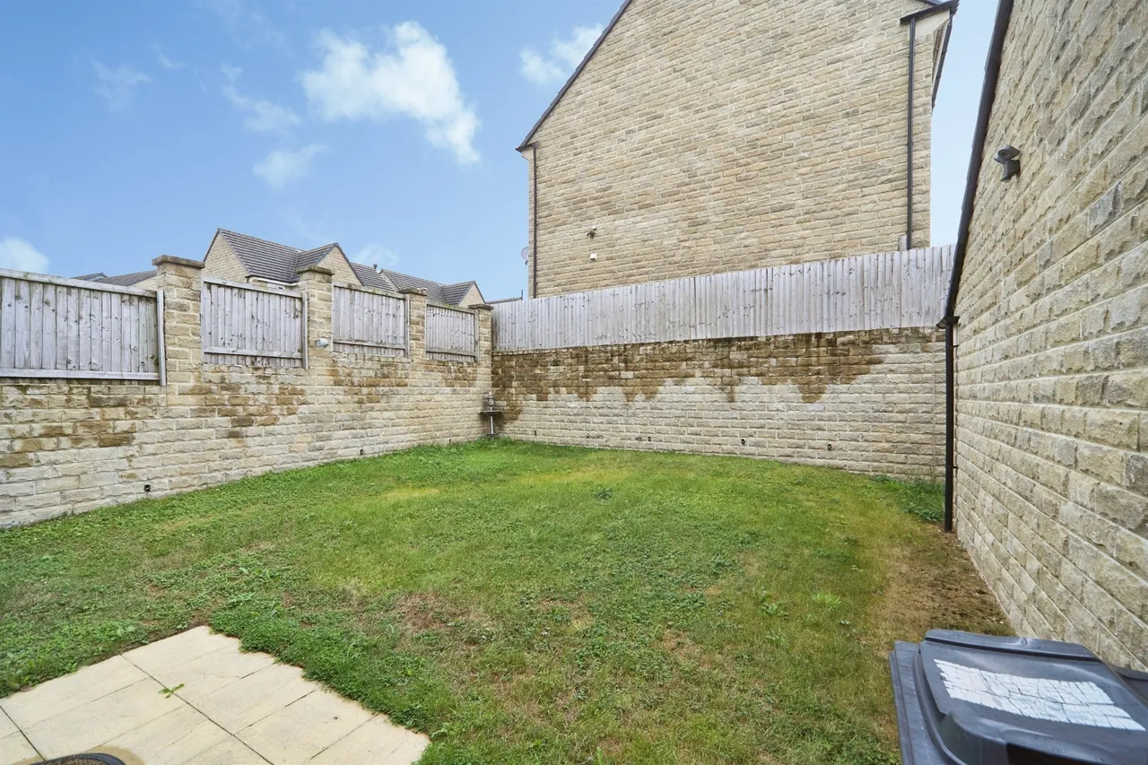 Hewenden Drive, Cullingworth, BD13, photo 19