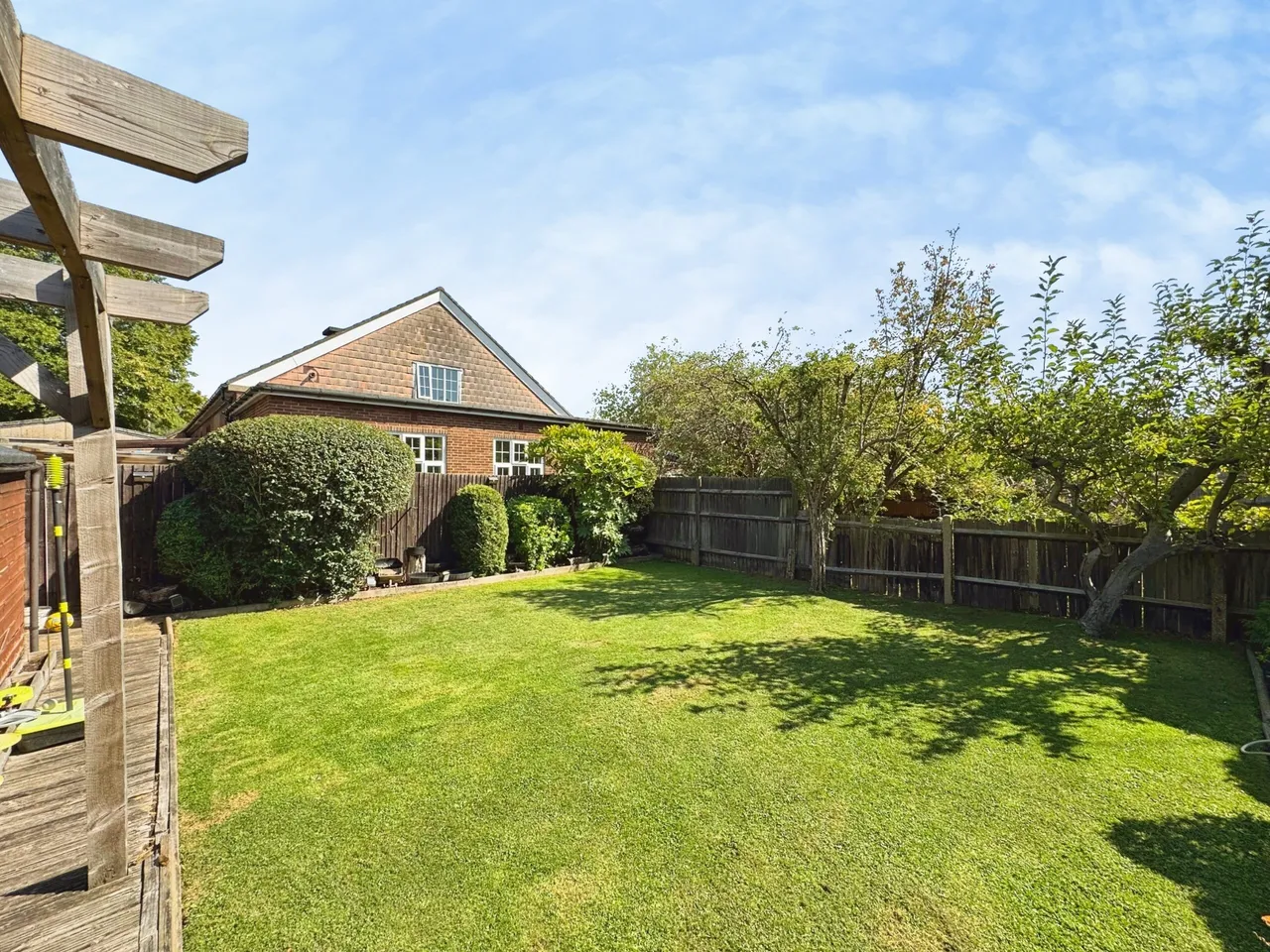 Broadfields Avenue, Edgware, HA8, photo 6