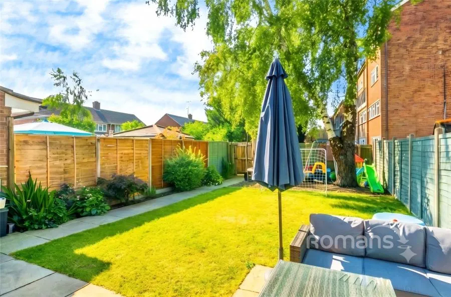 Mitcham Road, Camberley, GU15, photo 11