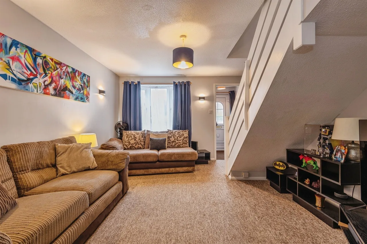 Allington Close, Taunton, TA1, photo 2