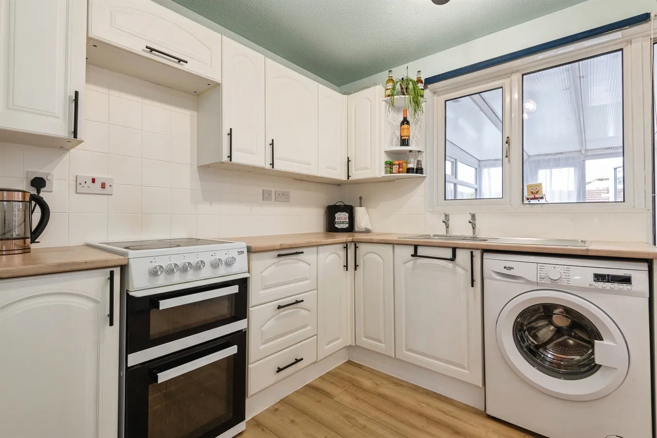 Allington Close, Taunton, TA1, photo 5