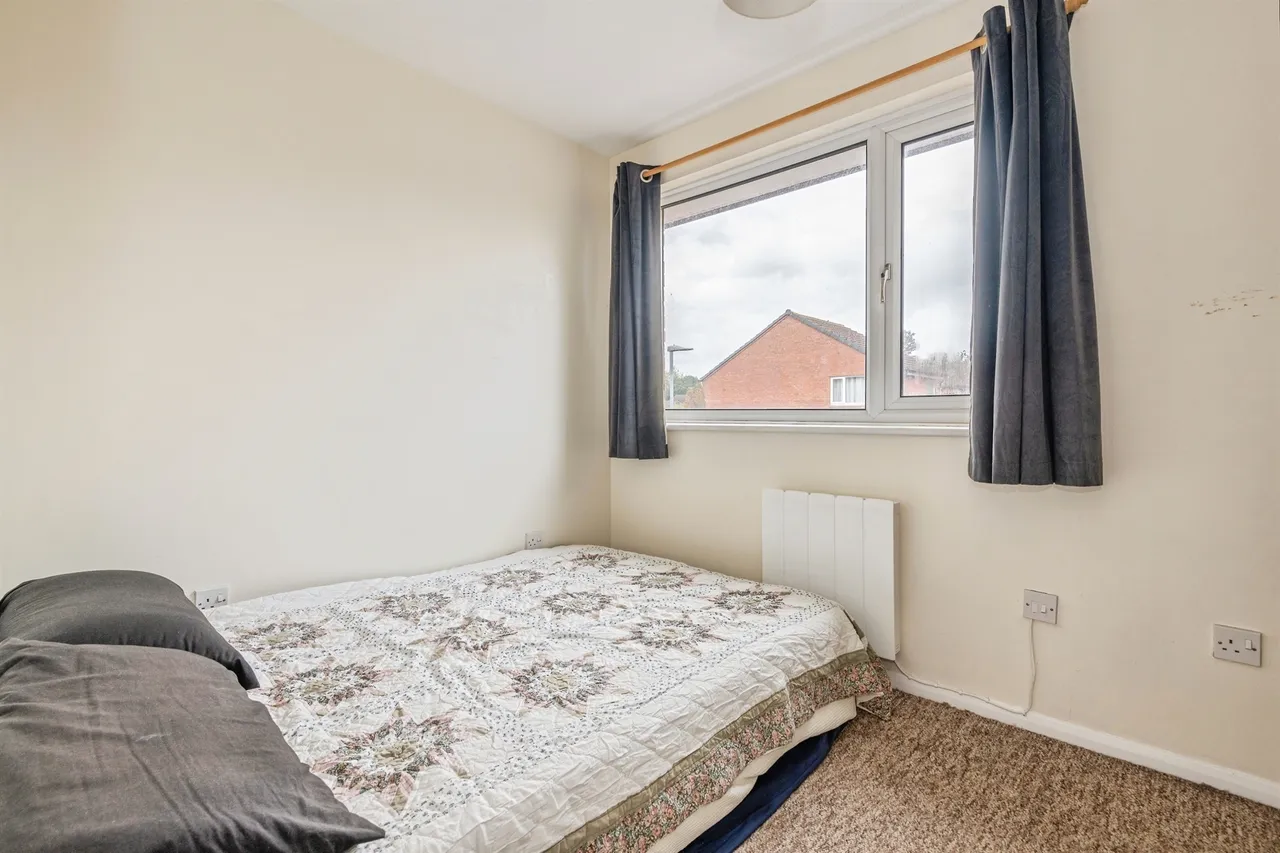 Allington Close, Taunton, TA1, photo 9