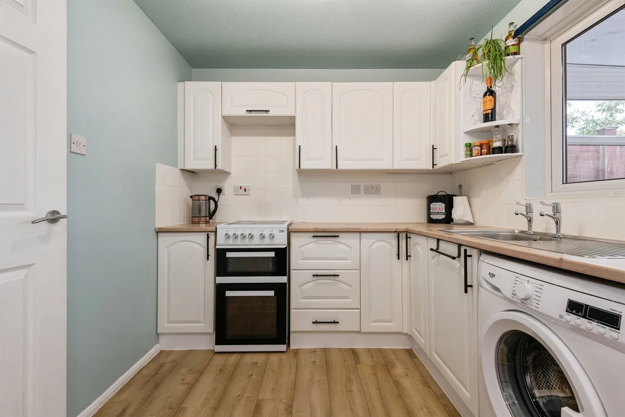 Allington Close, Taunton, TA1, photo 4