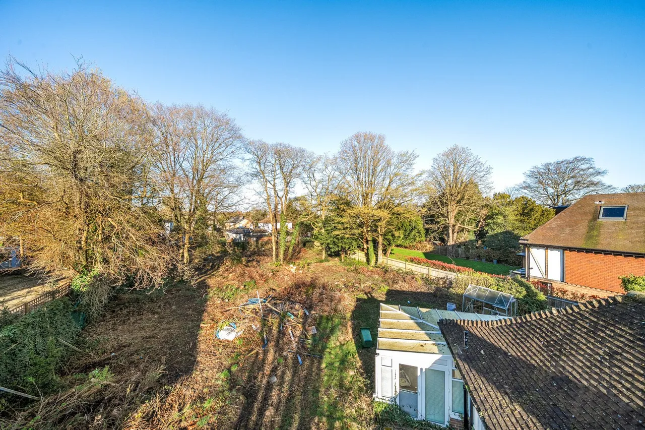 Longdon Wood, BR2, photo 14