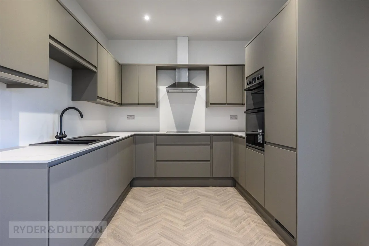 Devon Way, Bailiff Bridge, HD6, photo 16