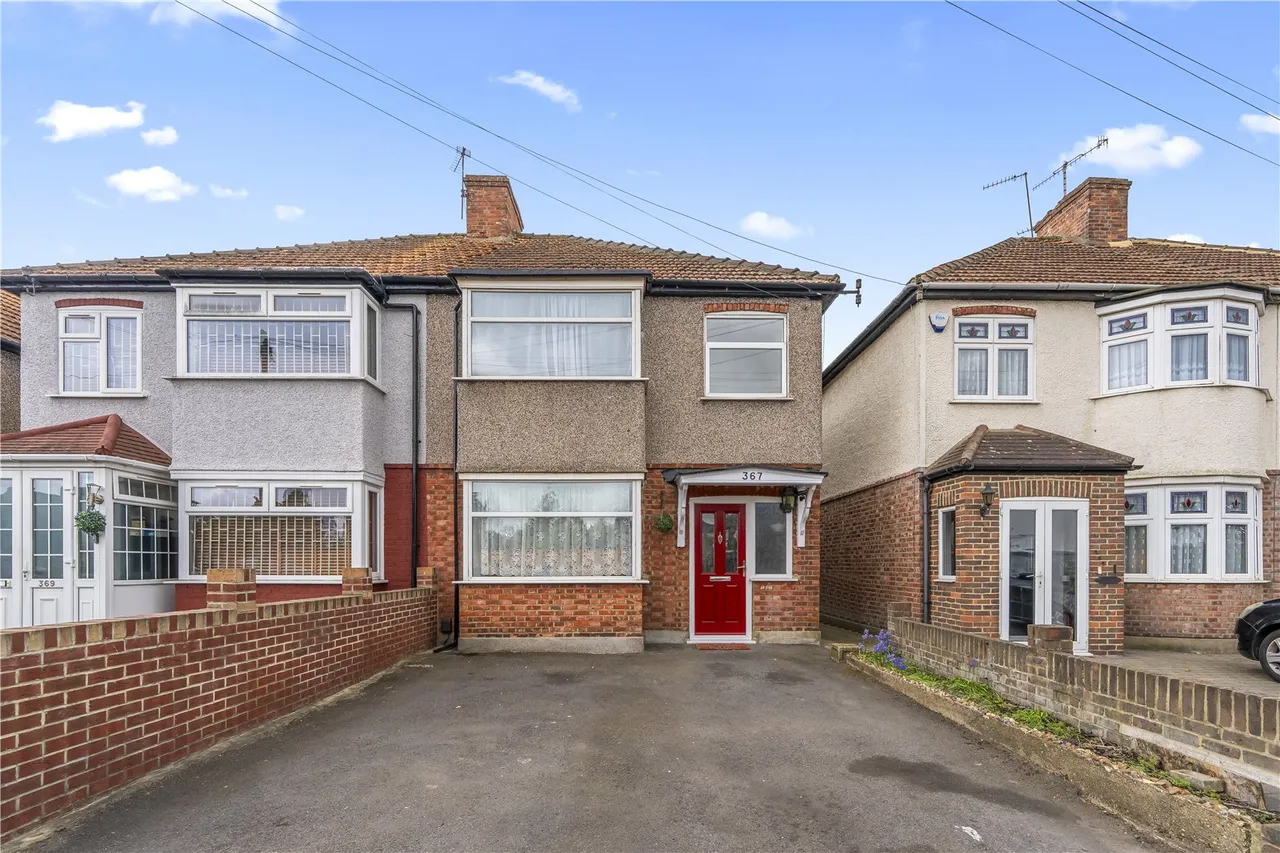3 bed house for sale — Whitton Dene, Isleworth, TW7 7NF