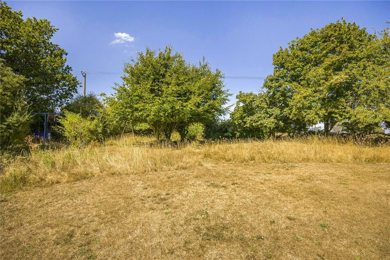 Bolter End Lane, Wheeler End, HP14, photo 32