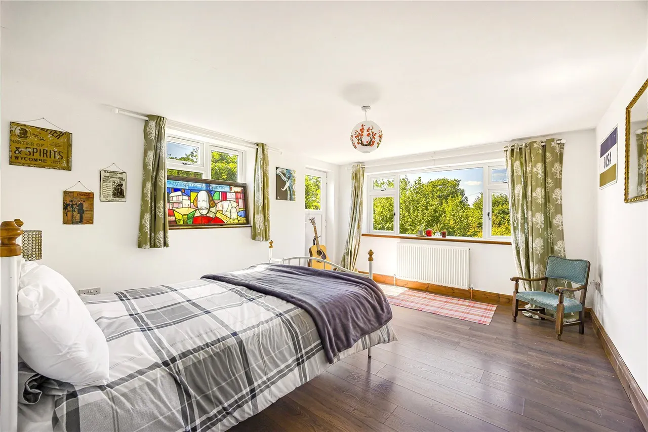 Bolter End Lane, Wheeler End, HP14, photo 25