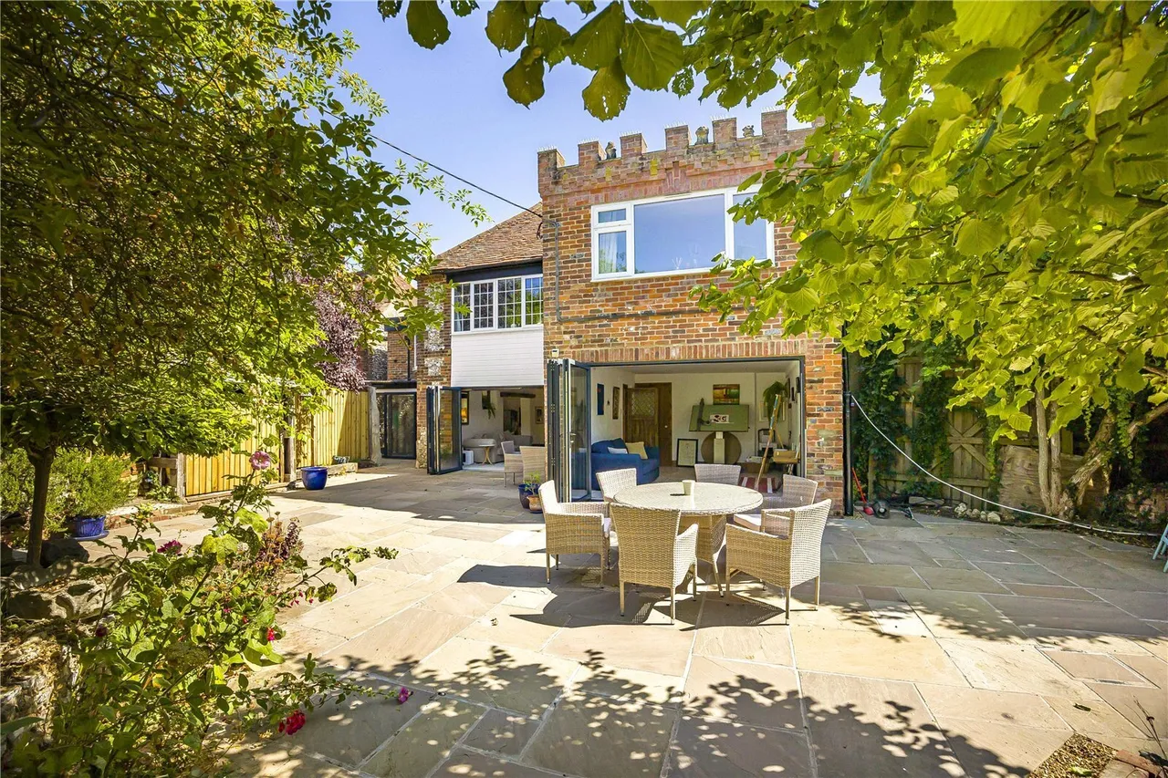5 bed property for sale, Bolter End Lane, Wheeler End, HP14