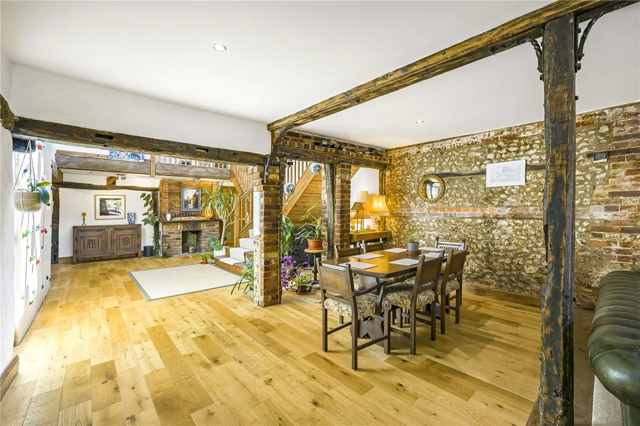 Bolter End Lane, Wheeler End, HP14, photo 12