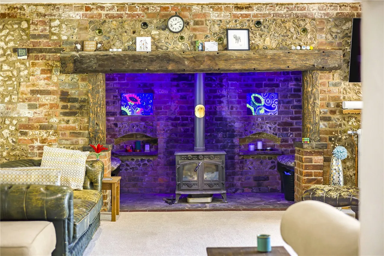 Bolter End Lane, Wheeler End, HP14, photo 11