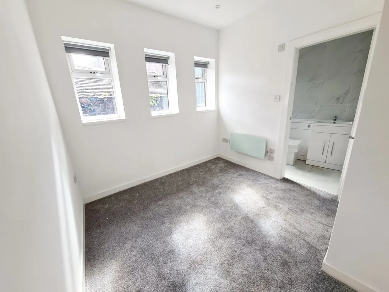Moorland Road, Stoke-on-Trent, photo 4