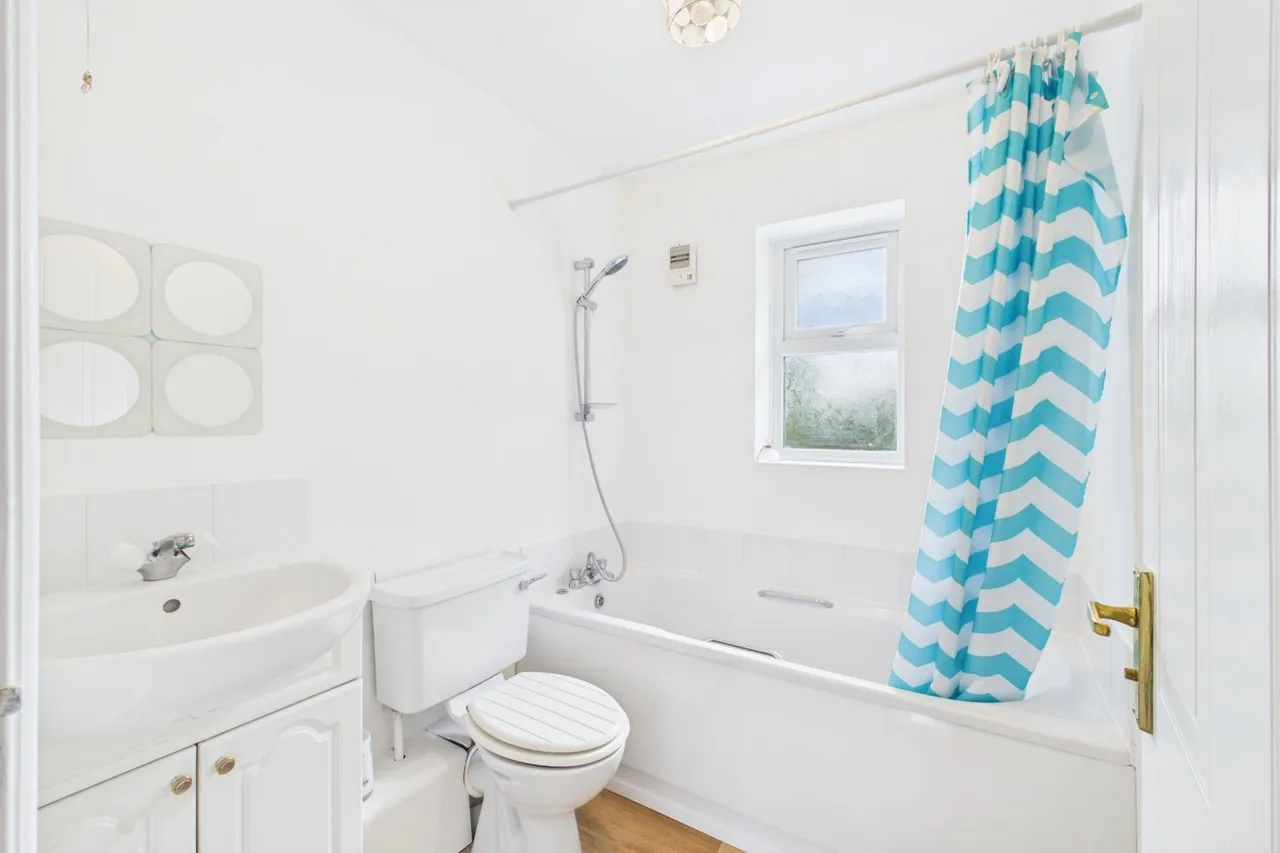 Woodland Chase, York, YO30, photo 15