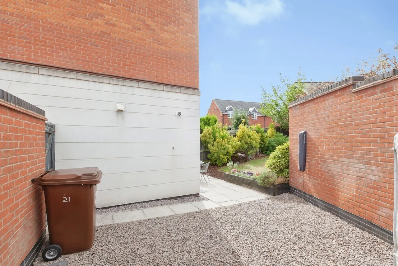 Bridge Green, Birstall, LE4, photo 19