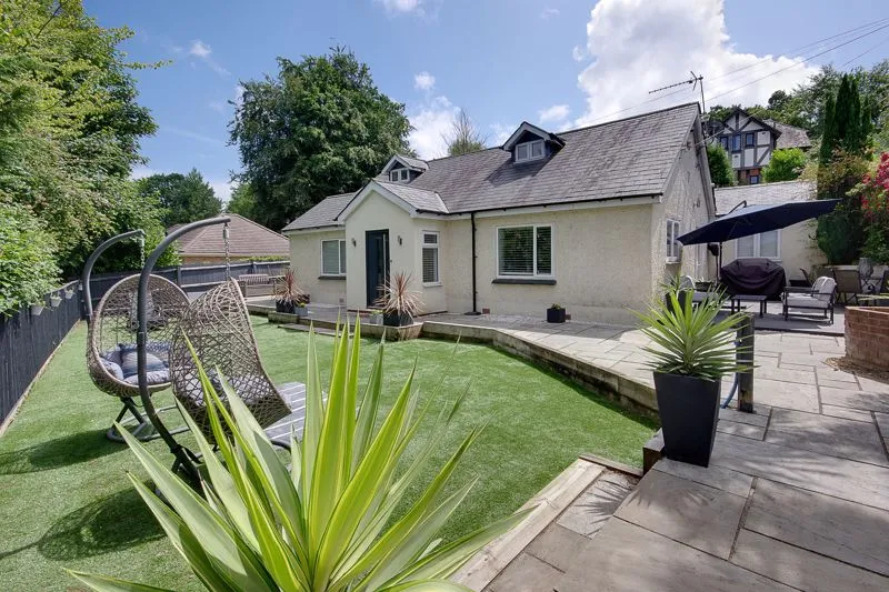 5 bed house for sale — Heads Lane Redhill, Bournemouth BH10 7DJ