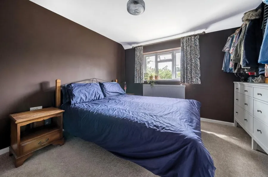 Red Rose, Binfield, RG42, photo 7