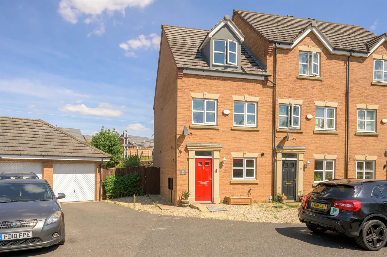3 bed house for sale, Morse Way, Kettering, NN14