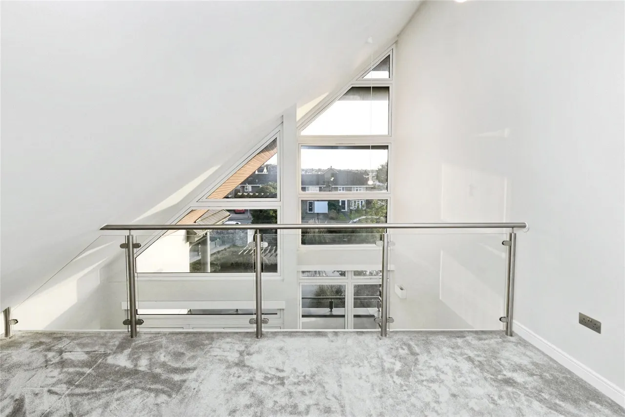 Down Hall Road, Rayleigh, Essex, SS6, photo 10