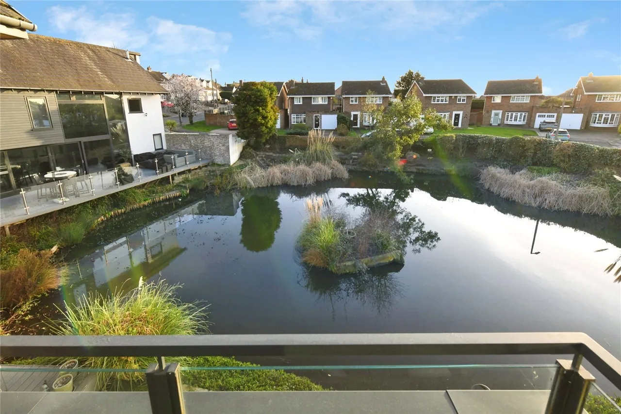Down Hall Road, Rayleigh, Essex, SS6, photo 7