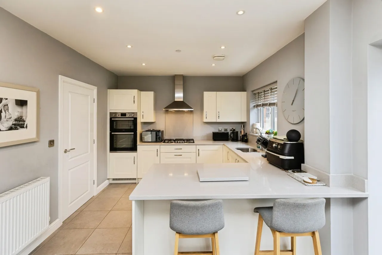 Lindley Gardens, Llay, LL12, photo 8