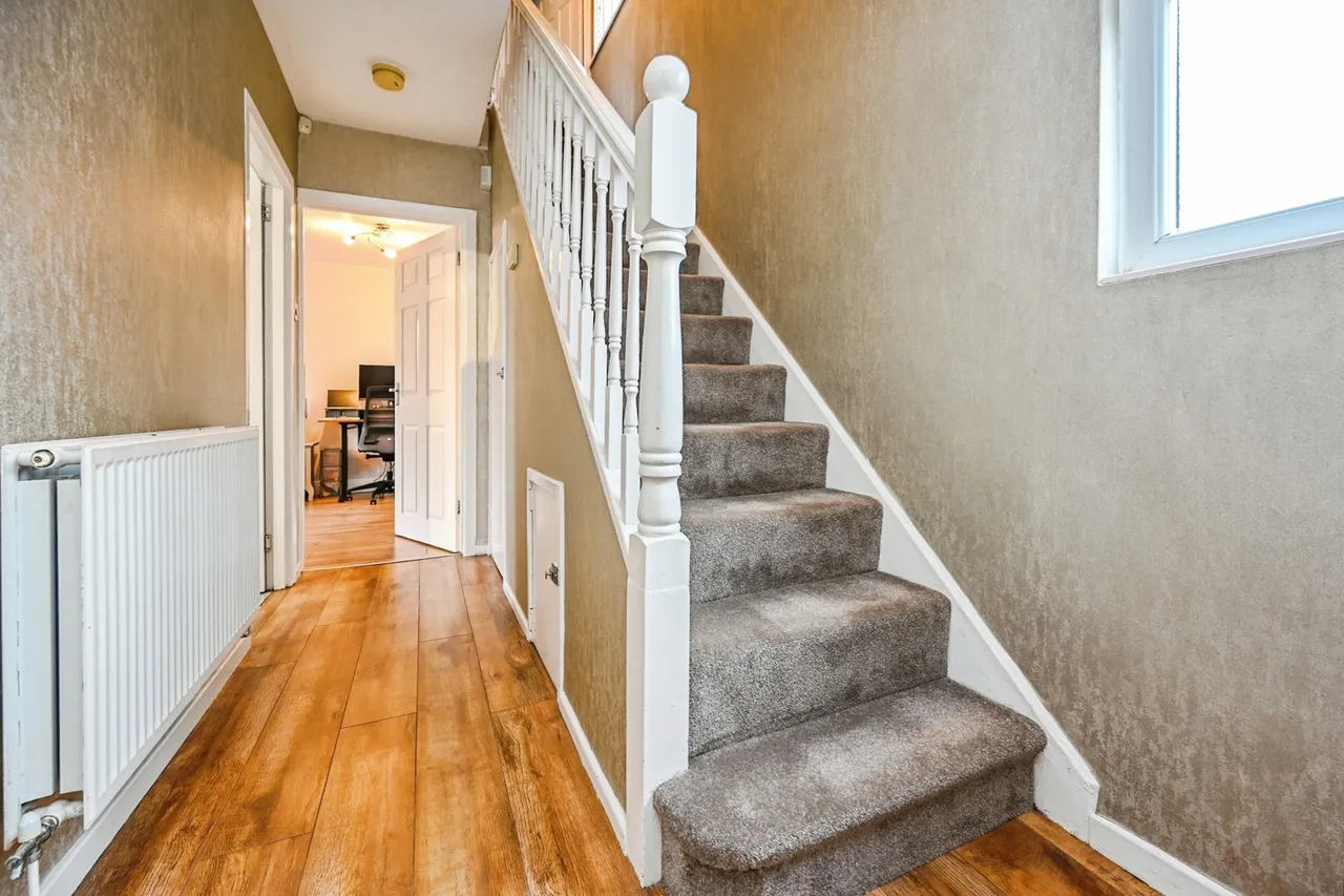 Burman Road, Liverpool, L19, photo 2